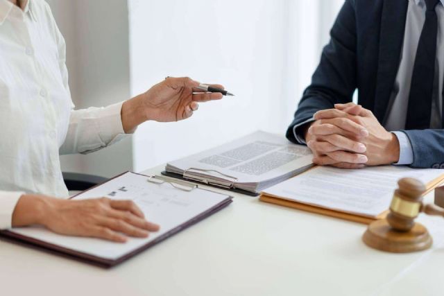 Los servicios de derecho inmobiliario en Alicante de Carlos Baño León - 1, Foto 1