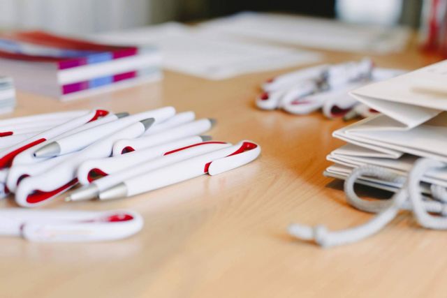 Las empresas pueden encontrar diversos beneficios en el merchandising en 2022 - 1, Foto 1