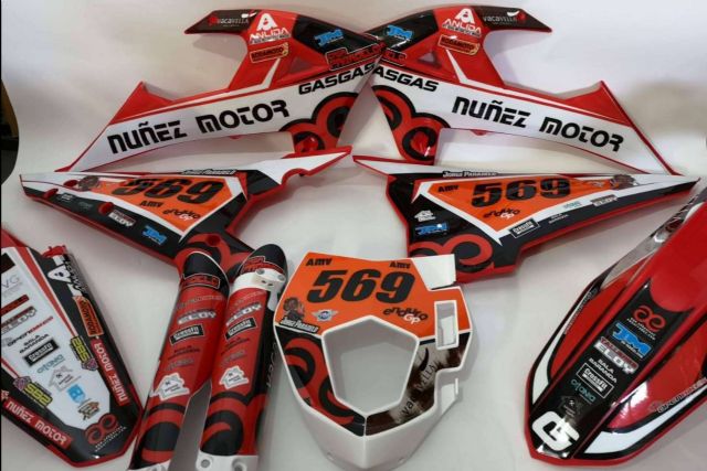 Personalizar las motos off road con los plásticos y adhesivos de ADHESIVOSEMBARRADOS - 1, Foto 1