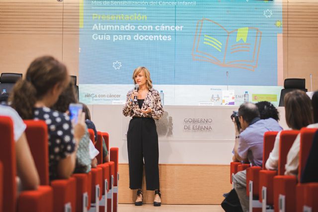 Pilar Alegría: El colegio juega un papel esencial en la normalización del día a día de los niños y niñas con cáncer - 1, Foto 1