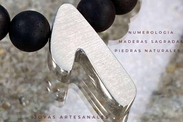 Complementos llenos de espiritualidad en el taller de joyas Enernum - 1, Foto 1