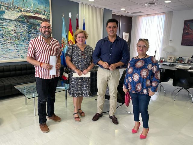 El Ayuntamiento renueva convenio de colaboración Coros y Danzas Mar Menor - 1, Foto 1