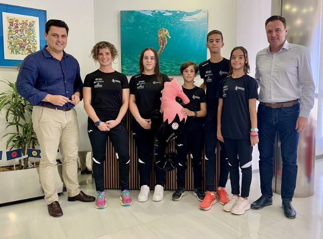 El alcalde recibe a los clubes de Gimnasia y Waterpolo que suman cerca de 300 niños entre iniciación y competición - 1, Foto 1