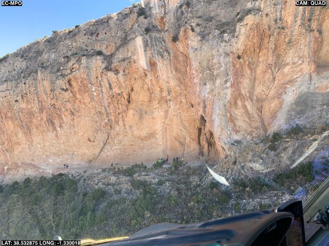 Servicios de emergencia acuden a un rescate de una mujer que ha caído realizando escalada en el Sector de escalada de La Graja en el término municipal de Jumilla - 1, Foto 1