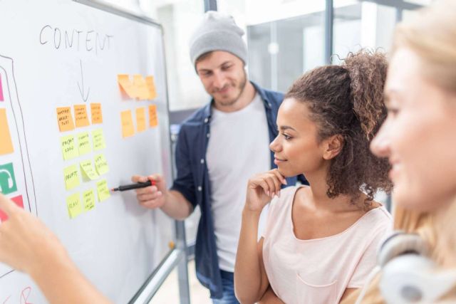 Grado Superior de Marketing y Publicidad para la especialización en estrategias de marketing, con EEP iGroup - 1, Foto 1