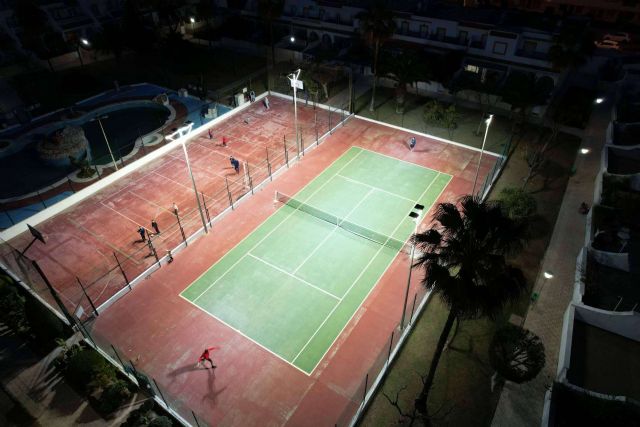 Variedad y calidad en focos LED para tenis en Óptima LED - 1, Foto 1
