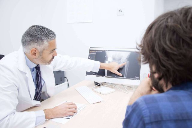 Cómo las prótesis de cadera devuelven la calidad de vida, con el especialista Doctor Del Canto - 1, Foto 1