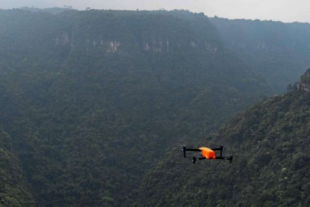 Drones que funcionan como equipo de apoyo en seguridad, emergencia y rescate - 1, Foto 1