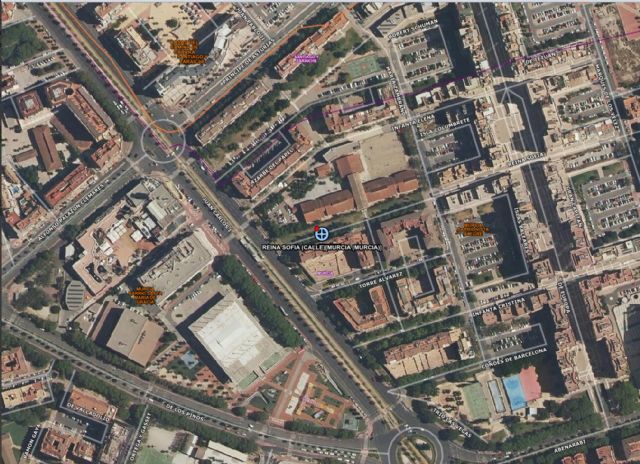 Servicios de emergencia atienden y trasladan a dos heridos en accidente de tráfico en Murcia - 1, Foto 1