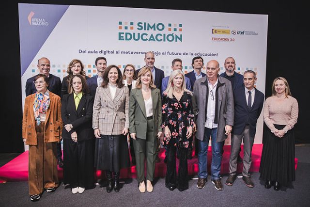Pilar Alegría resalta la colaboración entre docentes como una eficaz herramienta para la mejora del sistema educativo - 1, Foto 1