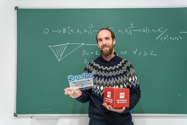 Eduardo Sáenz de Cabezón, presentador de ‘Órbita Laika’, premio Smartick a la Mejor Historia Docente 2022 - 1, Foto 1