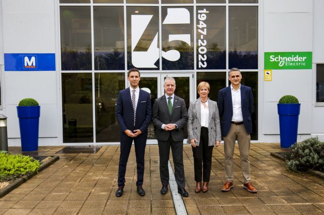 El lehendakari visita la fábrica de Schneider Electric en Mungia, MESA, en ocasión de su 75º aniversario - 1, Foto 1