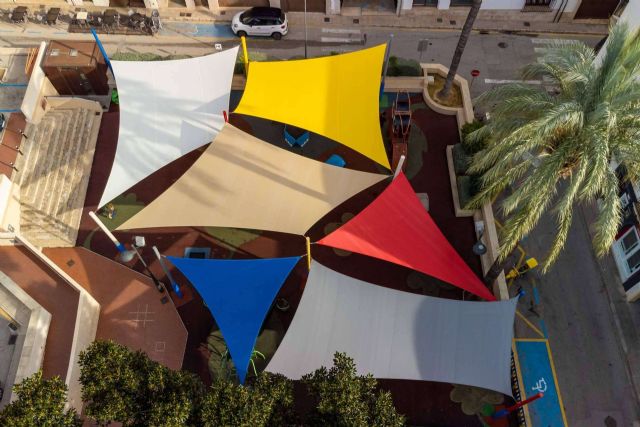 Los toldos tipo vela dan un toque de exclusividad y distinción sin disminuir su protección solar, con Velas Alicante - 1, Foto 1