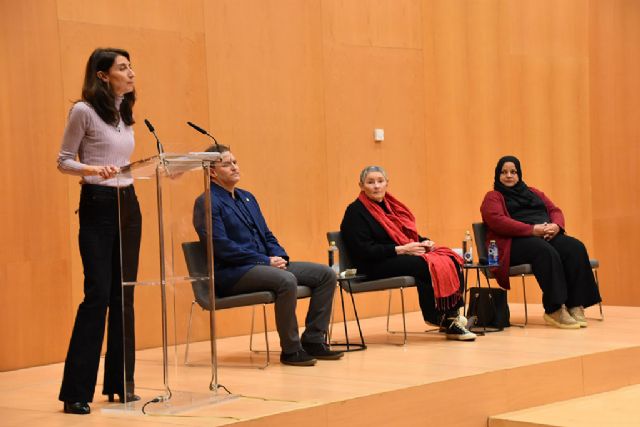 Llop: La participación de las mujeres en la toma de decisiones es una cuestión de Justicia social y Justicia ética - 1, Foto 1