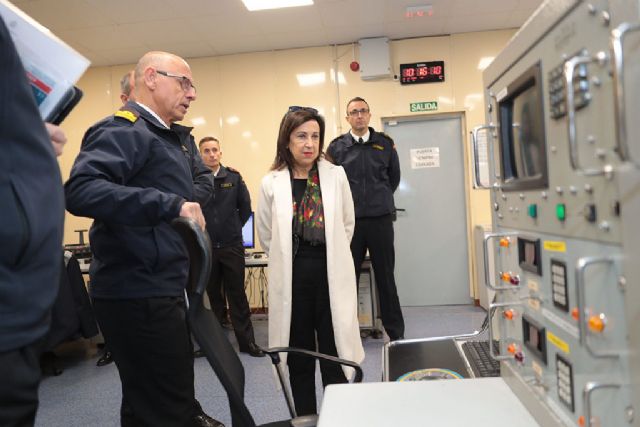 Robles visita la Estación Radionaval de Santorcaz, clave en las comunicaciones en Alta Frecuencia de la Armada - 1, Foto 1