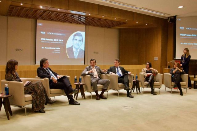 DCH e IESE organizan el Diálogo entre CEOs y Directivos de Capital Humano, que premia en su octava edición al Dr. Juan Abarca, Presidente de HM Hospitales - 1, Foto 1