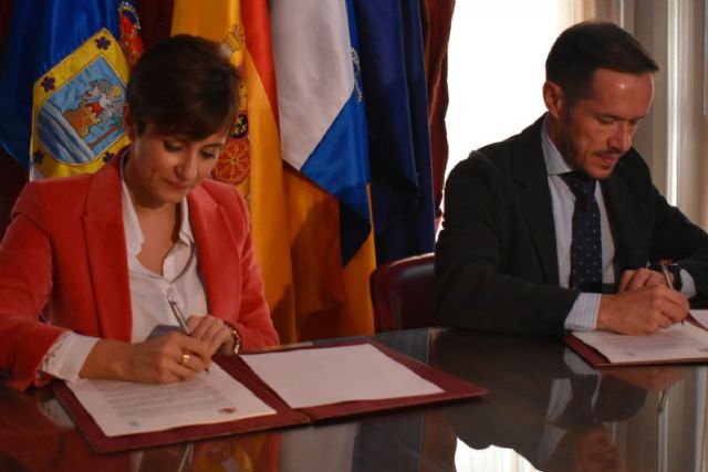 Isabel Rodríguez firma dos convenios con subvenciones a La Palma de 24 millones para reparación de infraestructuras e instalaciones municipales - 1, Foto 1