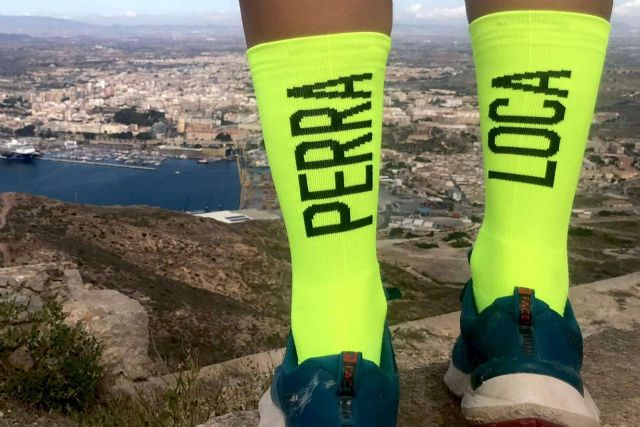 Perra Loca presenta sus calcetines para crossfit - Empresa 