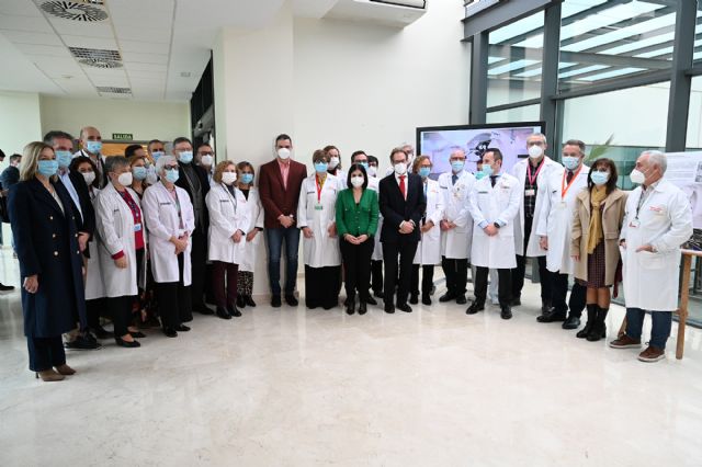 Pedro Sánchez visita el Hospital Universitario y Politécnico La Fe de Valencia (Foto: Moncloa/Borja Puig de la Bellacasa), Foto 1