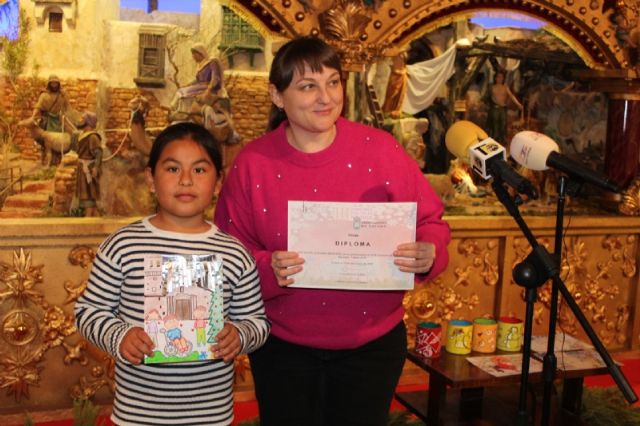 Entregan los premios a los ganadores del III Concurso de Postales de Navidad - 8