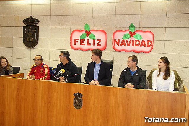 El alcalde recibe la visita de 7 internos del Centro Penitenciario Murcia I en el marco de un programa de visitas teraputicas - 2