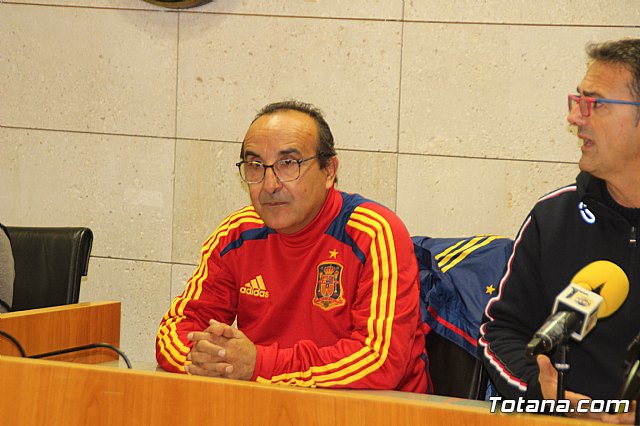 El alcalde recibe la visita de 7 internos del Centro Penitenciario Murcia I en el marco de un programa de visitas teraputicas - 6