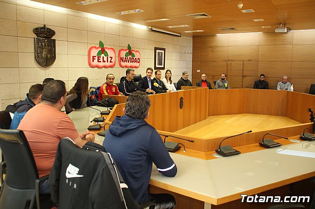 El alcalde recibe la visita de 7 internos del Centro Penitenciario Murcia I en el marco de un programa de visitas teraputicas - 22