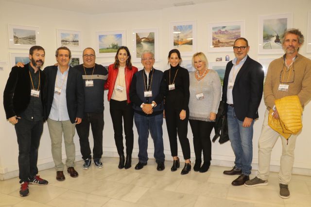 Gran éxito de público y ventas de ´Miradas del mundo´, la primera exposición solidaria de la Ruta de la Luz - 1, Foto 1