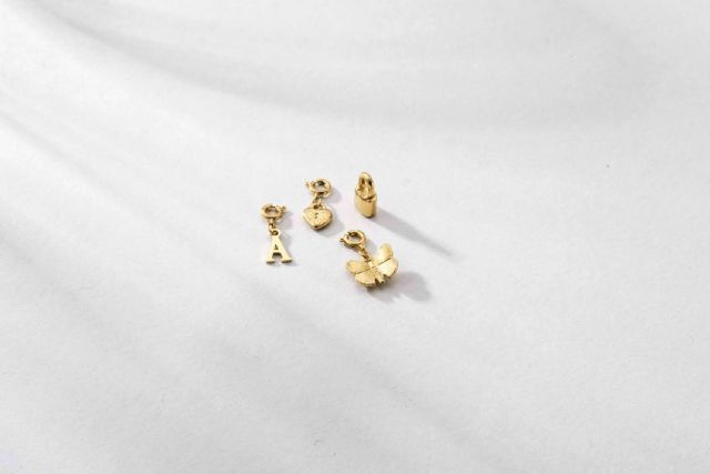 Mucho más que una joyería, Vesiica - 1, Foto 1