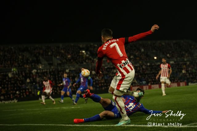 Los gladiadores Eldenses no pueden vencer a los leones de San Mams - 8