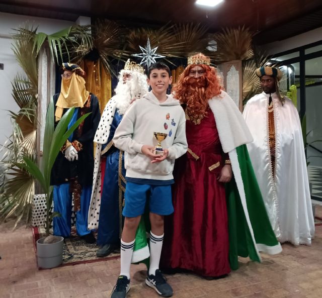 Entrega de premios del torneo de navidad de la escuela de tenis del C.T. Totana y visita de los Reyes Magos - 11