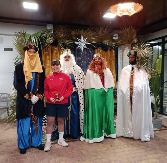 Entrega de premios del torneo de navidad de la escuela de tenis del C.T. Totana y visita de los Reyes Magos - 12