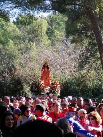 Ms de 15.000 personas participan en la jornada de romera de Santa Eulalia de Mrida, Patrona de Totana, que regresa a su santuario en Sierra Espua - 43