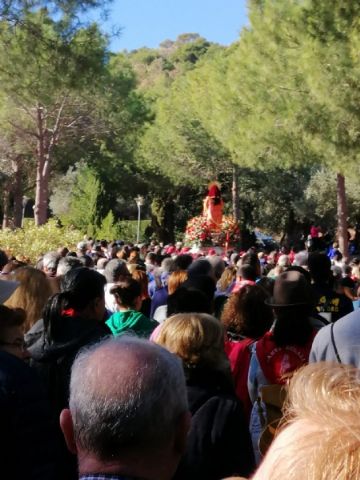 Ms de 15.000 personas participan en la jornada de romera de Santa Eulalia de Mrida, Patrona de Totana, que regresa a su santuario en Sierra Espua - 44
