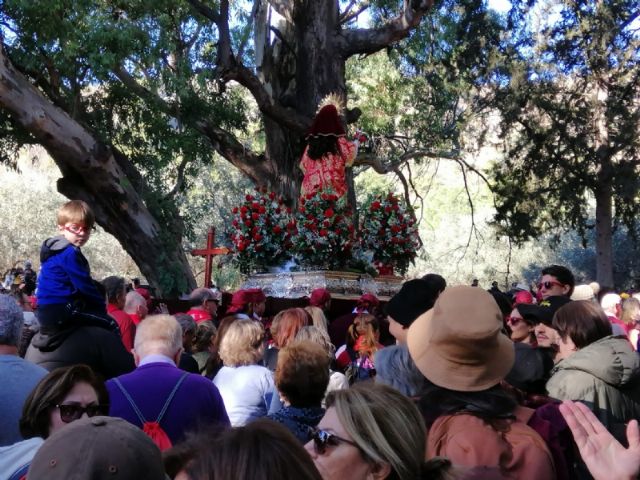 Ms de 15.000 personas participan en la jornada de romera de Santa Eulalia de Mrida, Patrona de Totana, que regresa a su santuario en Sierra Espua - 59