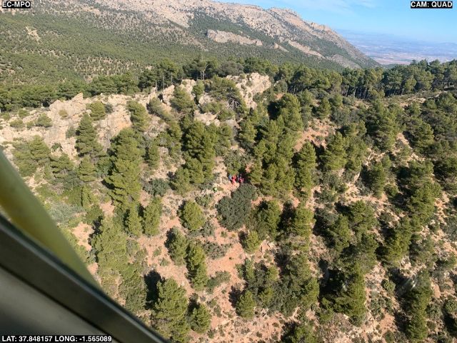 Rescatan por aire a una excursionista accidentada en Sierra Espuña