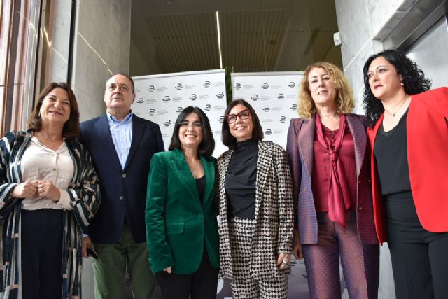 Sanidad fomentará la atención sociosanitaria integral en áreas rurales desde las farmacias comunitarias - 1, Foto 1