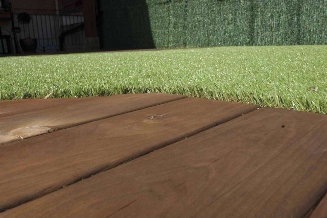 La fácil instalación de césped artificial en el hogar de Sumigran - 1, Foto 1