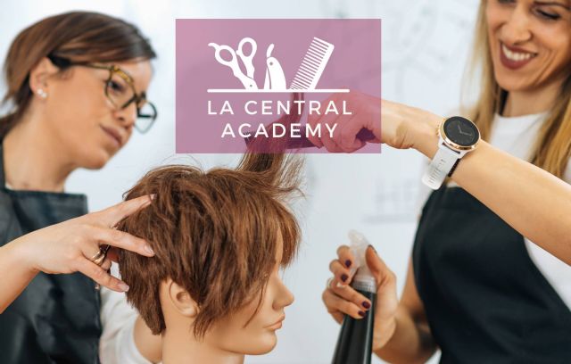 ¿Dónde encontrar cursos en Soluciones capilares y Extensiones? La Central del Cabell - 1, Foto 1