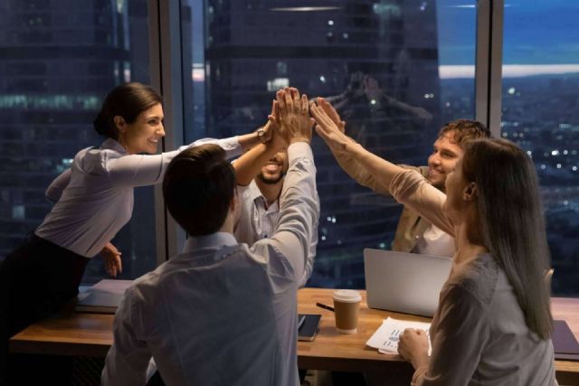 El modo de superar los conflictos laborales en el trabajo, con Escuela Mediterránea de Psicología - 1, Foto 1