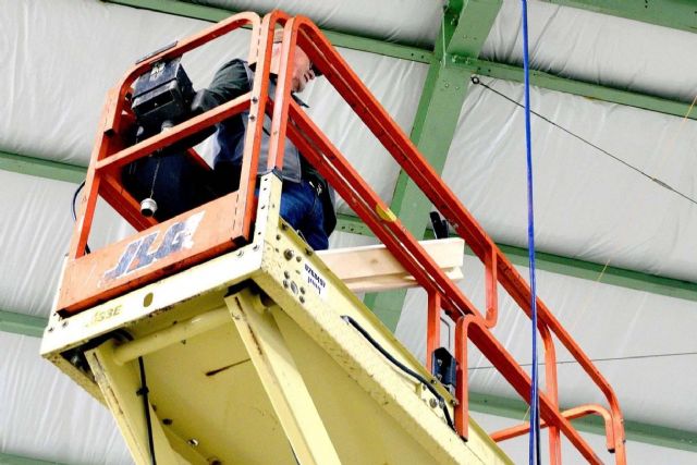 Equipzilla enumera las claves para alquilar elevador de tijera - 1, Foto 1