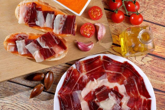 Jamón & Pico ofrece las claves para escoger los jamoneros y cuchillos ideales - 1, Foto 1
