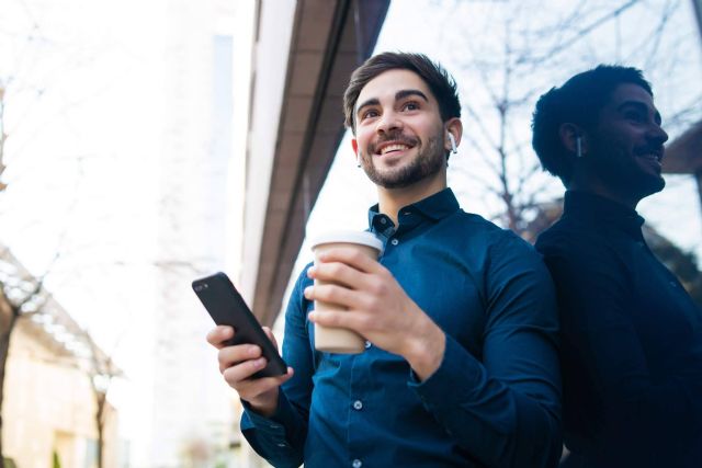 Disfrutar de una nueva promoción de tarifa móvil para llamar y navegar sin límites con OROC - 1, Foto 1