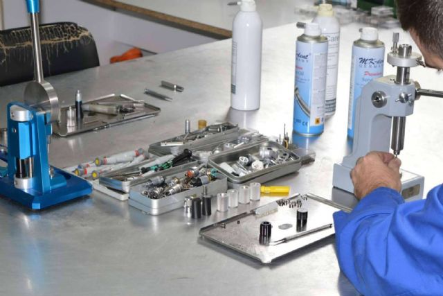 RD Express pone a disposición servicios de reparación de rotatorios e instrumentos de clínica dental - 1, Foto 1