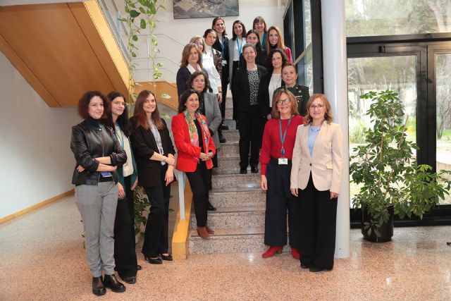 El Instituto Nacional de Técnica Aeroespacial (INTA) explica a la ministra de Defensa los proyectos para el 2023 - 1, Foto 1