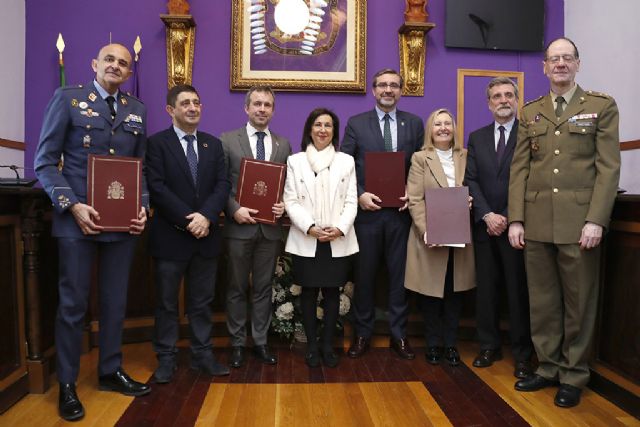 Margarita Robles da por inaugurada la Oficina del Centro Tecnológico de Desarrollo y Experimentación de Jaén - 1, Foto 1