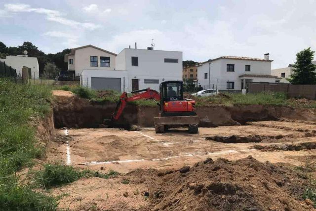 Las claves de los movimientos de tierra en Girona dentro de una obra, por Containers Morales - 1, Foto 1