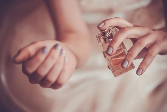 Perfumería Comas, el lugar para encontrar el perfume ideal para mujer - 1, Foto 1
