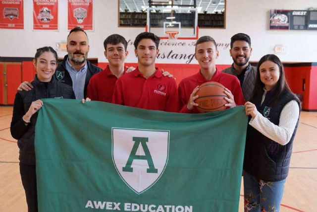 La búsqueda de talento internacional para desarrollar la comunidad intercultural de EE.UU - 1, Foto 1