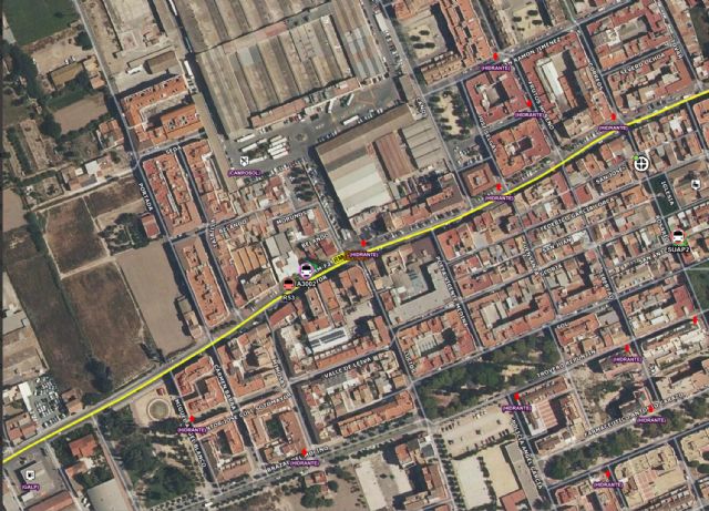 Servicios de emergencia apagan incendio de vivienda en Puente Tocinos, y atienden a 2 personas intoxicadas por humo - 1, Foto 1